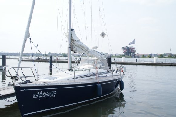 Op de achtergrond het REM eiland